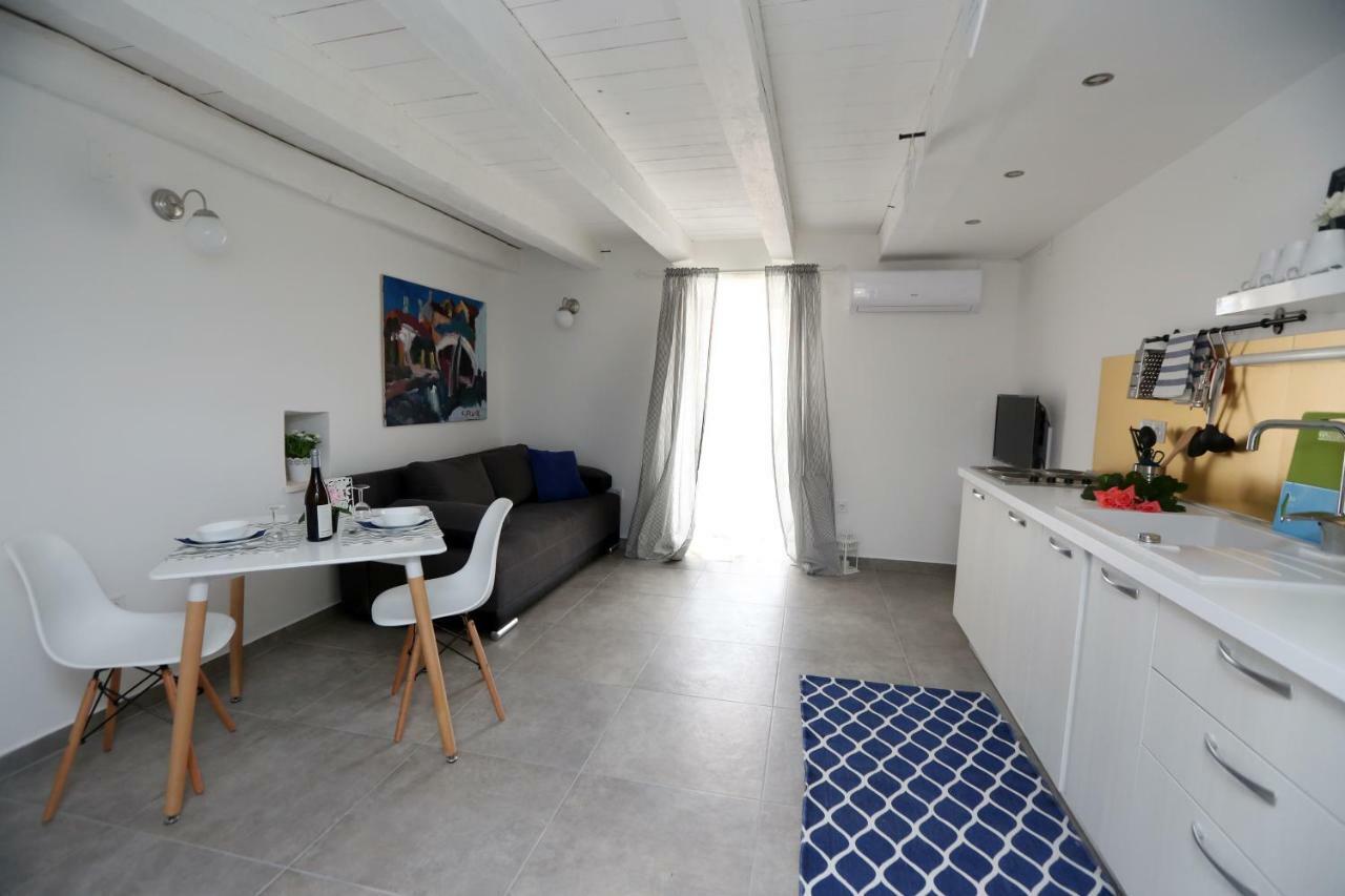 Kuce Za Odmor Brkic Apartment Lozovac Bagian luar foto