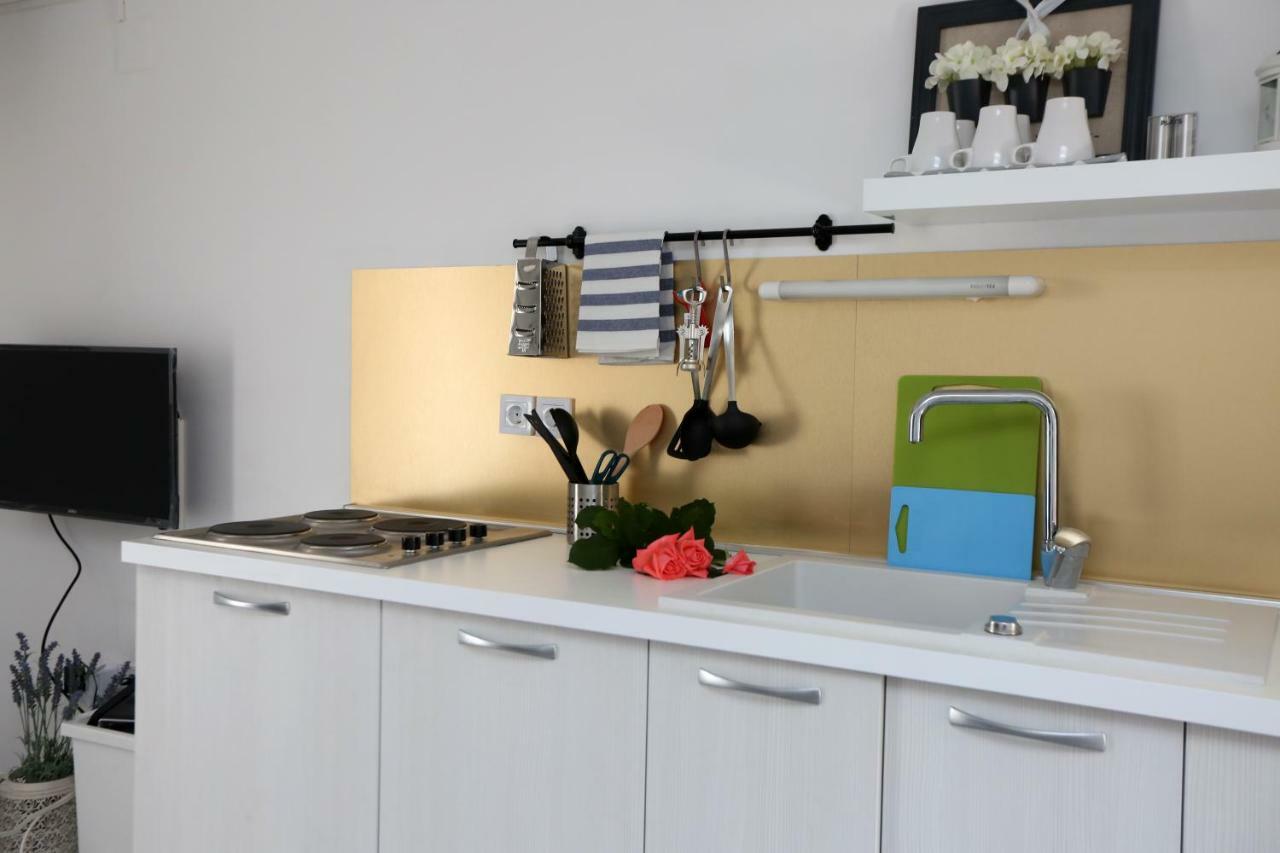 Kuce Za Odmor Brkic Apartment Lozovac Bagian luar foto