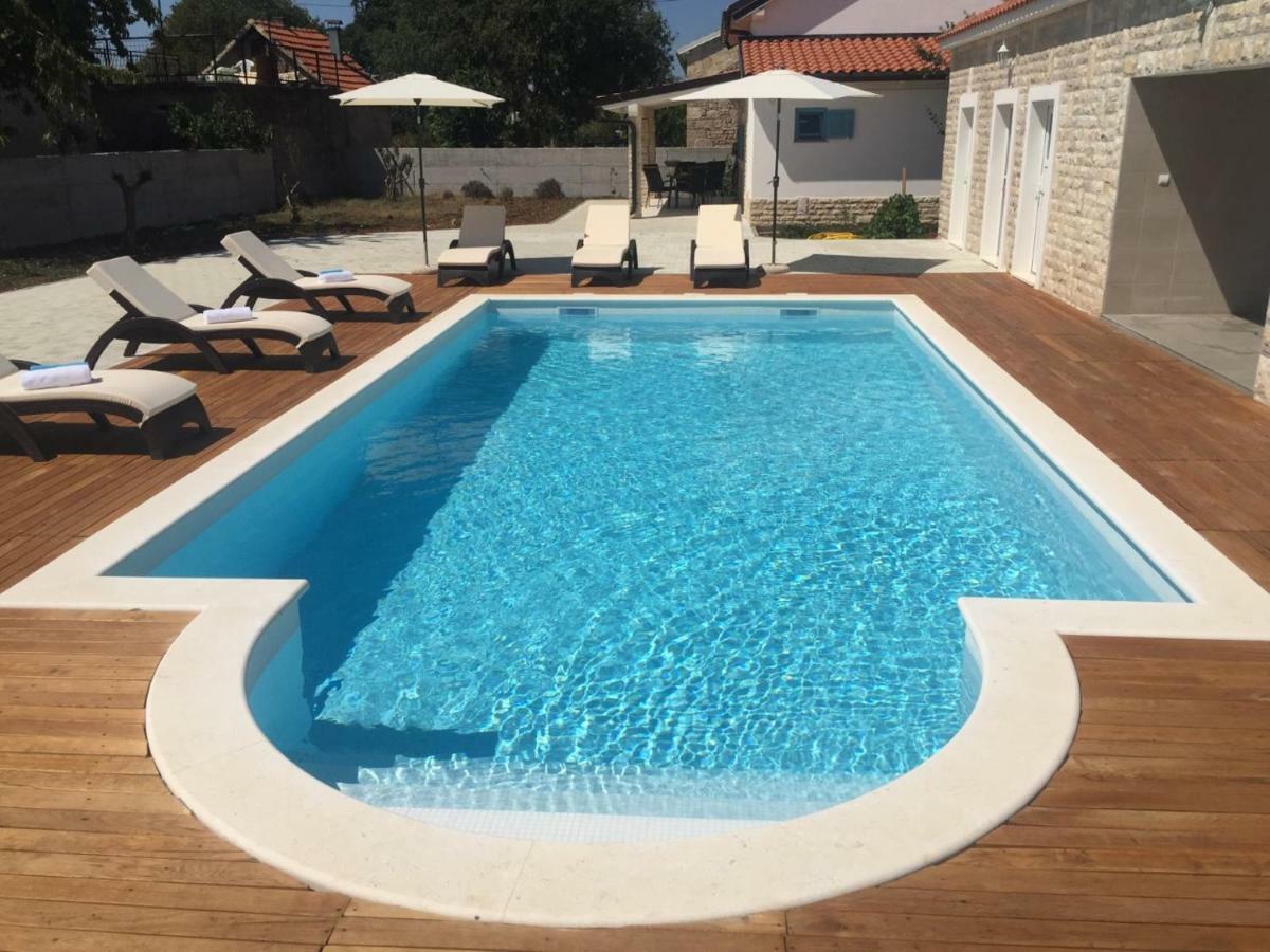 Kuce Za Odmor Brkic Apartment Lozovac Bagian luar foto