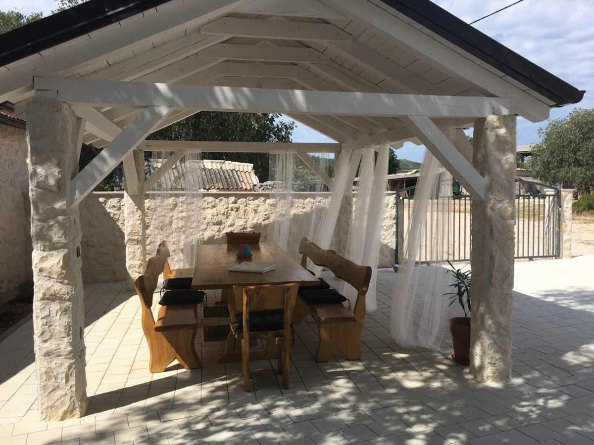 Kuce Za Odmor Brkic Apartment Lozovac Bagian luar foto