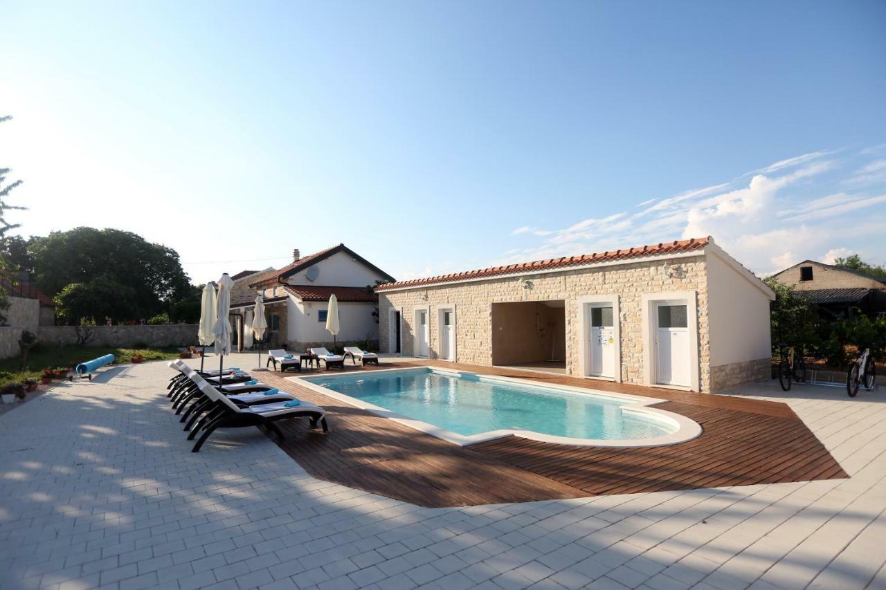 Kuce Za Odmor Brkic Apartment Lozovac Bagian luar foto